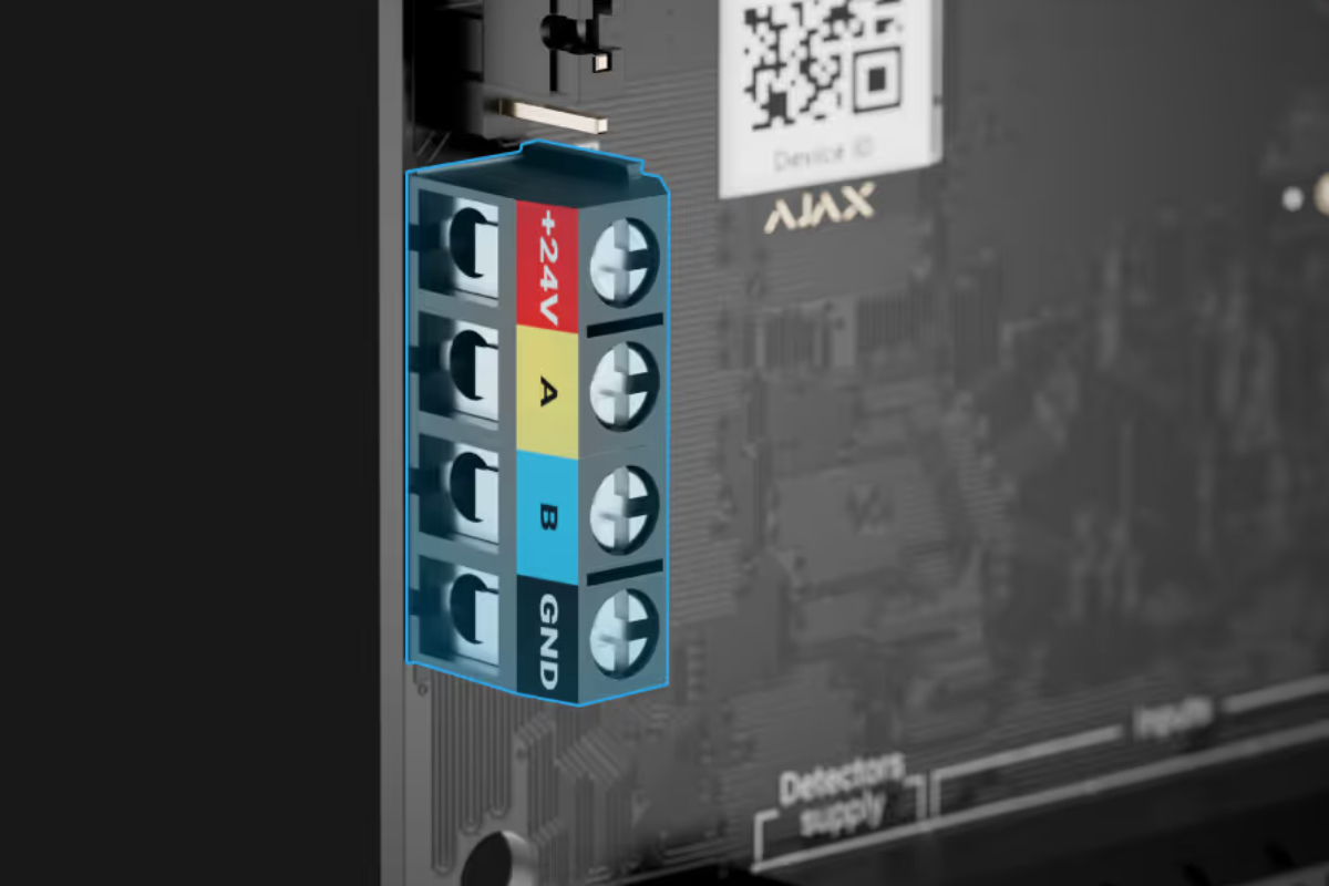 Ajax MultiTransmitter IO (4X4) Fibra – Ochrana proti sabotáži